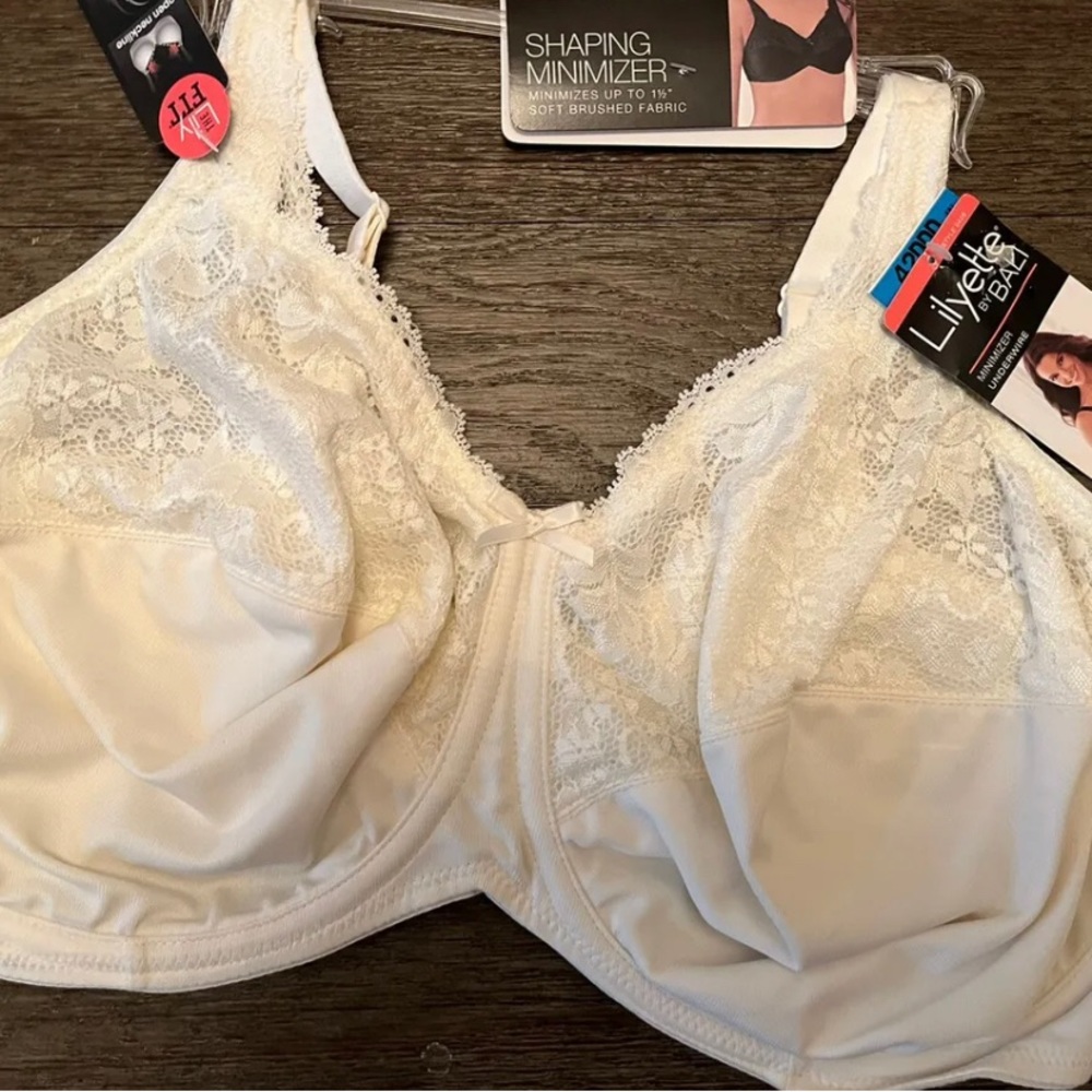 Lilyette by Bali Women Minimizer Underwire Nude  Bra Size 42DDD Style 0428 New